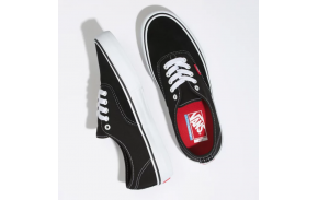 Skate shoes VANS Authentic Pro Noir - dessus