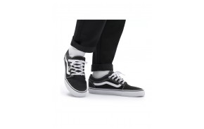 Chaussures de skate Hommes VANS Chukka Low Sidestripe - Black/Gray/White