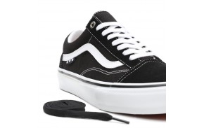 Skate shoes VANS Old Skool Noir/blanc lacets