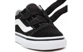 VANS Old Skool V - Black/True White - Baby Skate shoes