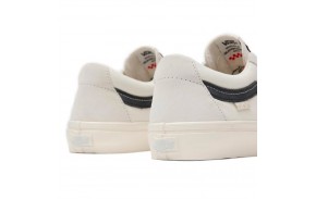 VANS Sk8-Low - Raven/Marshmallow - Chaussures de skate