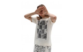 VANS x Daniel Johnston Checkerboard OTW - Beige - T-shirt (porté)