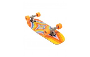 Carver GRLSWIRL Daydream 28" CX - Surfskate completo - vista dal basso angolo 2