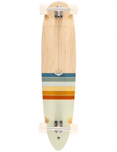 Vista inferior del longboard completo Arbor Cross Step Foundation de 42 pulgadas.