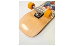 YOW Bliss Surf Cruiser detail van deck en trucks